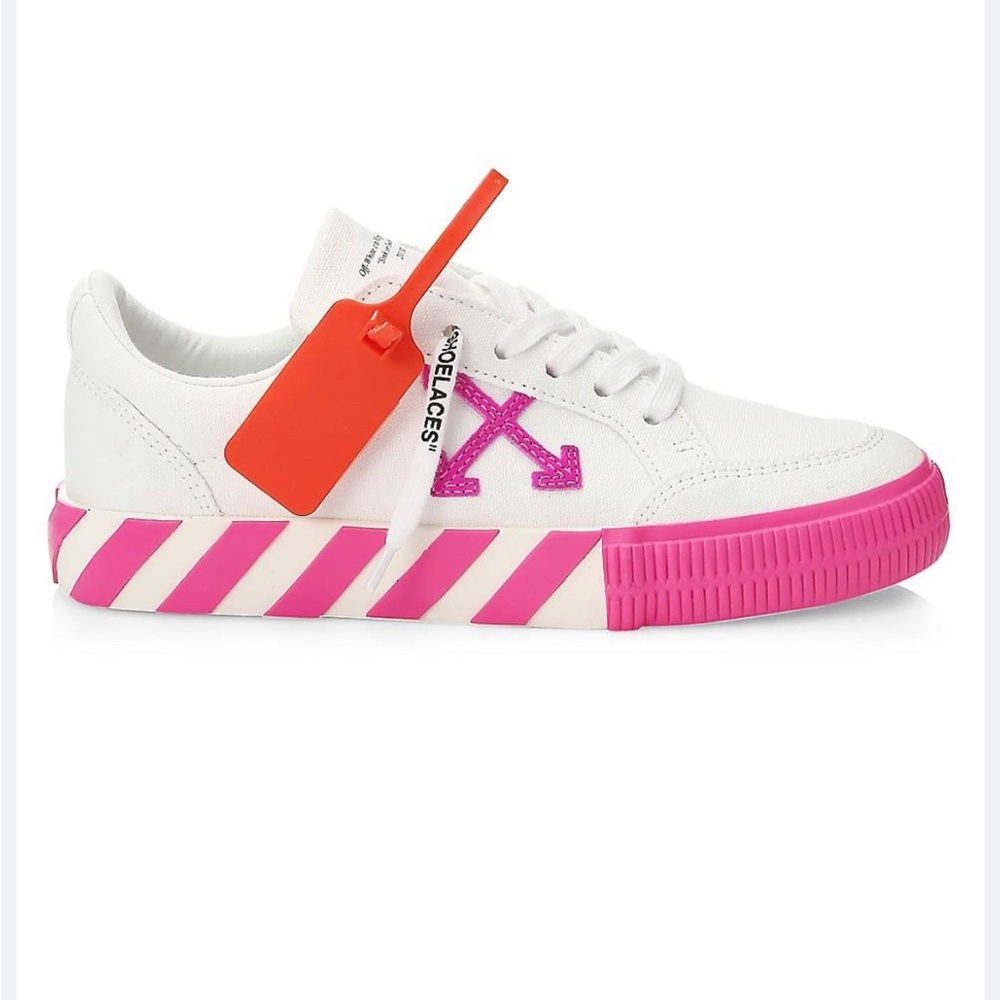 OFF-WHITE arrow low top neon canvas sneakers